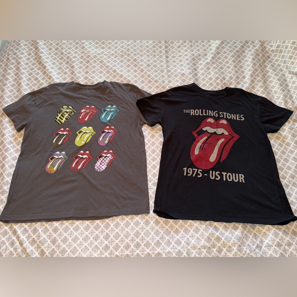 2 Rolling Stones T-shirts Size Large